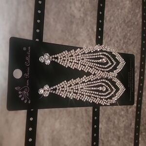 Crystal earrings Sam Paris collection